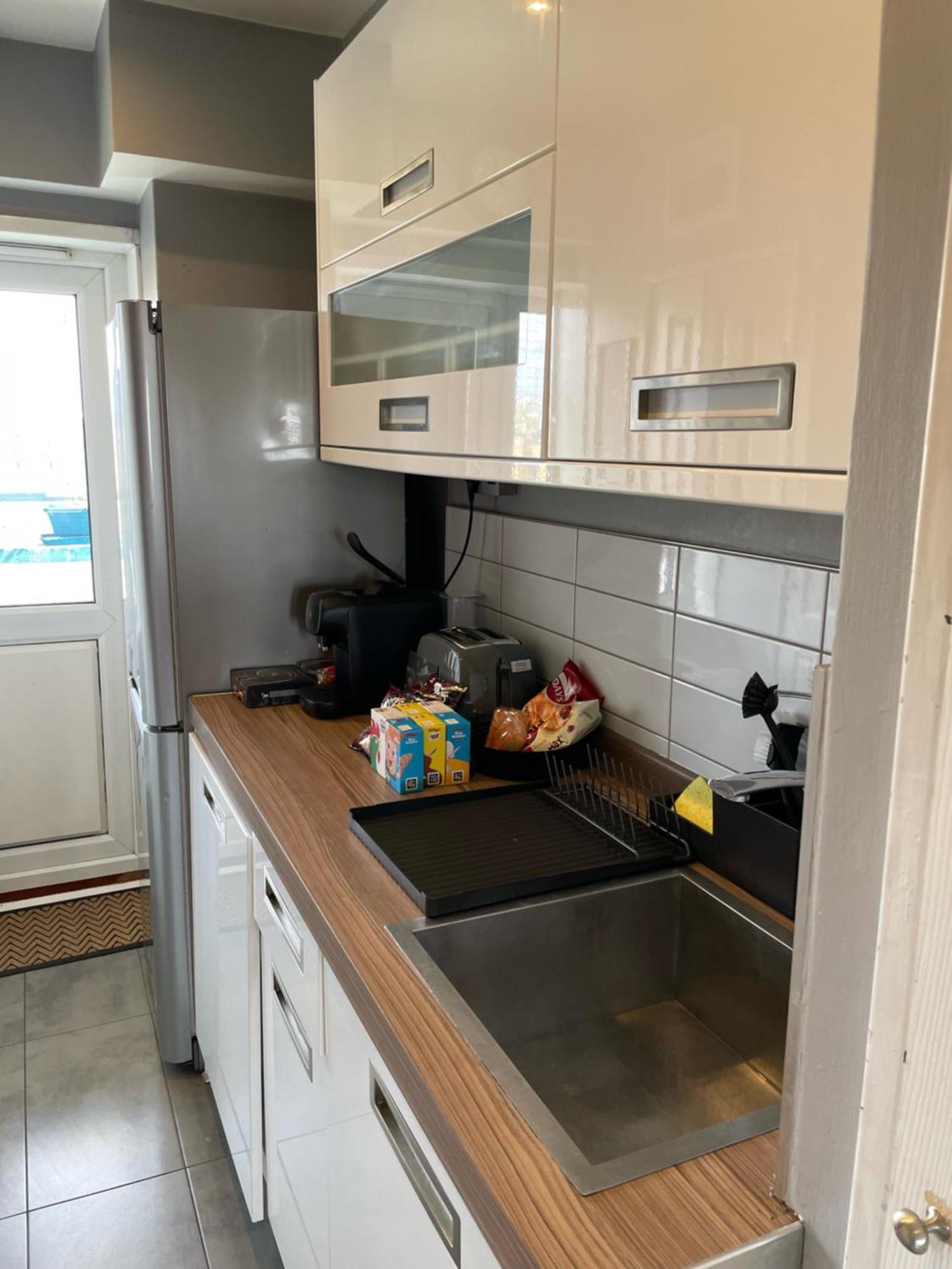 Top Floor 1 Bedroom Apartment With Views Over Londra Dış mekan fotoğraf
